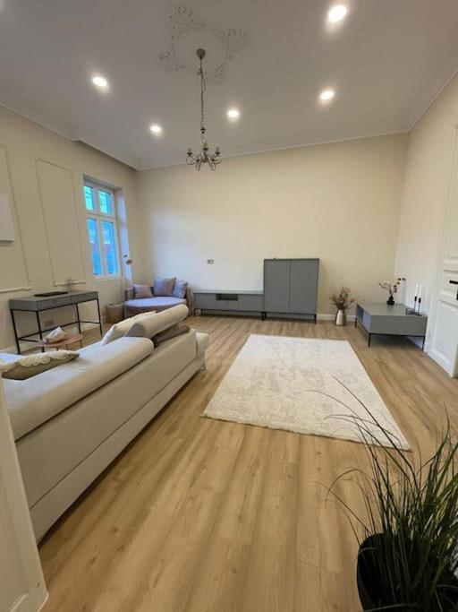 Lucrib Apartment คลูจ-นาโปกา ภายนอก รูปภาพ